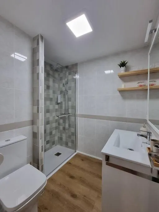 Aguadulce, Apto Santa Monica 2 Hab Con Terraza, Aire, Wifi, A 5 Min De La Playa Appartement