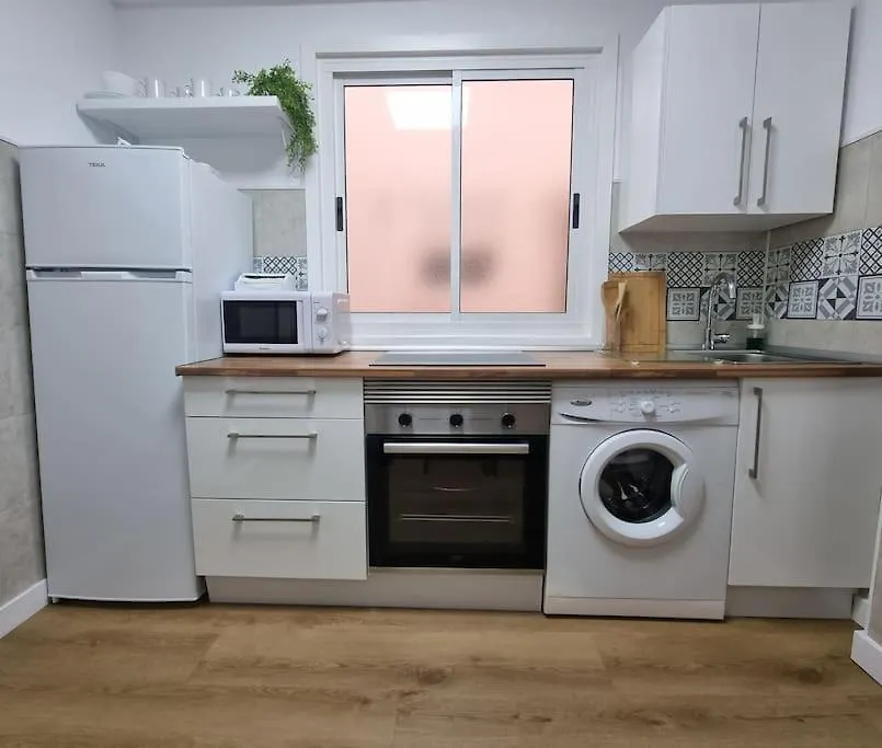 Apartamento Aguadulce, Apto Santa Monica 2 Hab Con Terraza, Aire, Wifi, A 5 Min De La Playa Aguadulce  España
